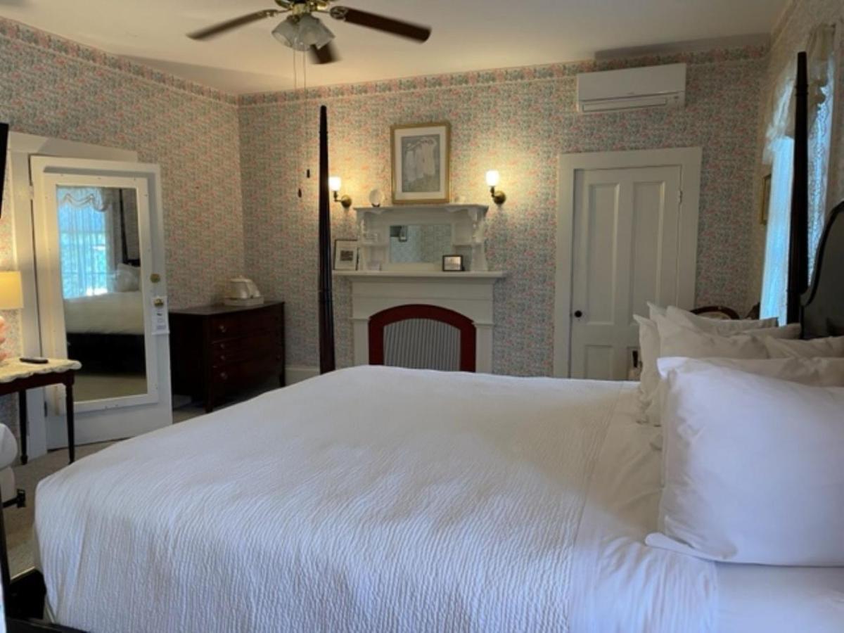 Inn House